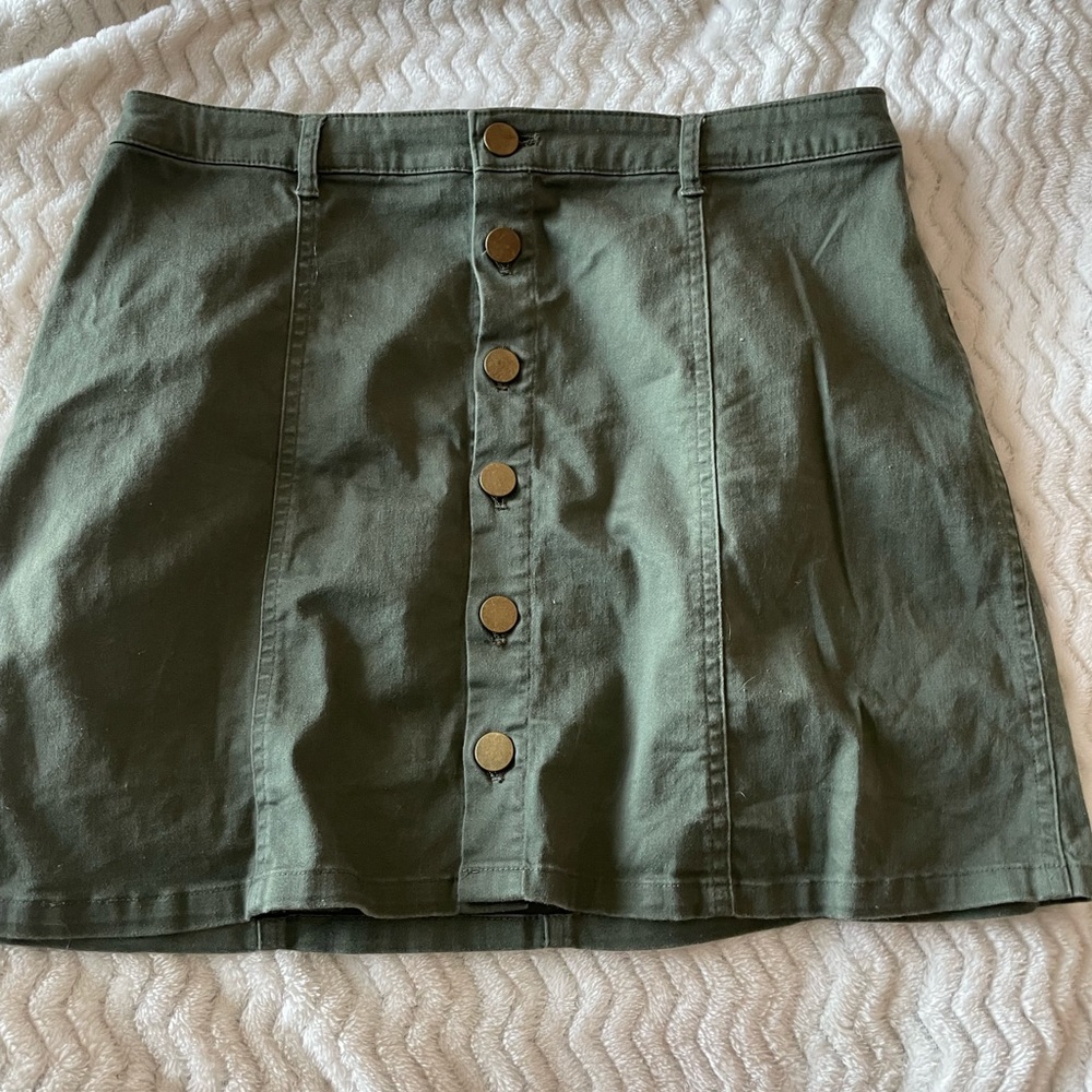 forever 21 cargo skirt with buttons